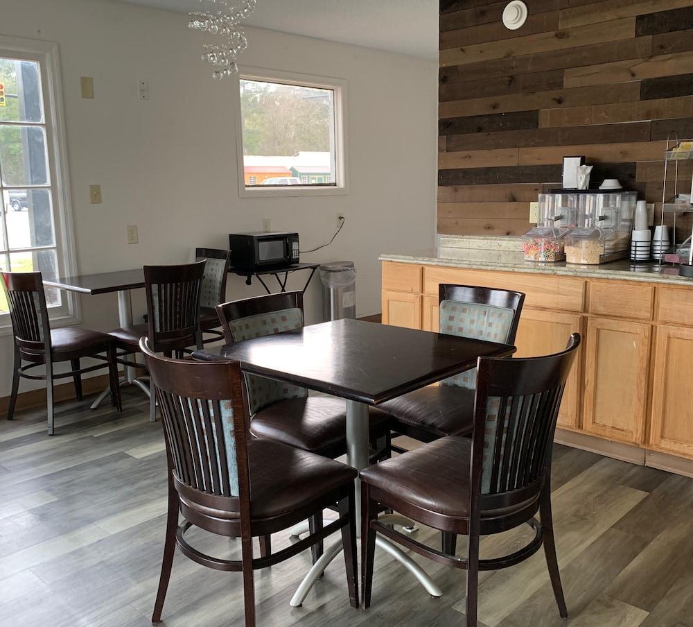 Travelodge By Wyndham Walterboro Ngoại thất bức ảnh